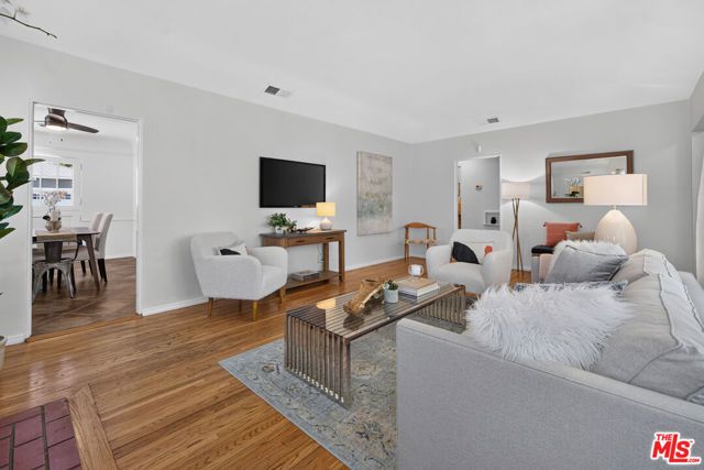5620 Murietta Avenue, Los Angeles, CA 91401