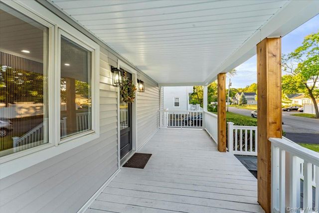 41 S Oregon Road, West Babylon, NY 11704