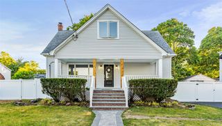 41 S Oregon Road, West Babylon, NY 11704