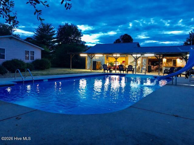 2943 Cherry Lane, Kinston, NC 28504