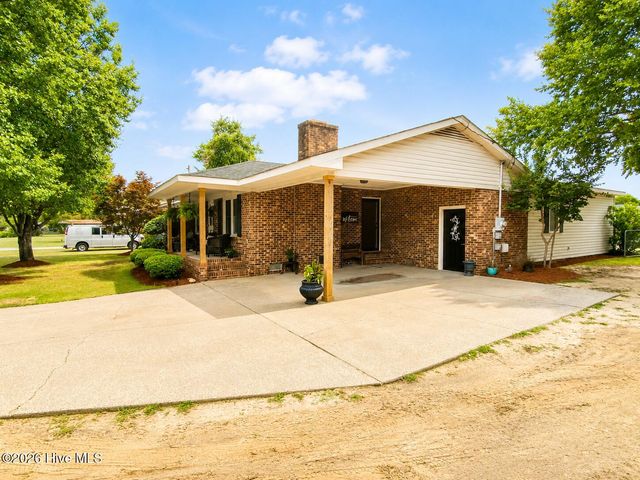2943 Cherry Lane, Kinston, NC 28504
