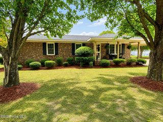 2943 Cherry Lane, Kinston, NC 28504