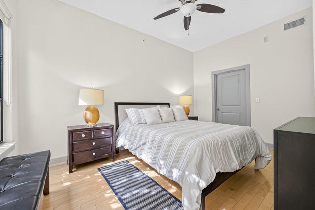 1901 Post Oak Boulevard 3210, Houston, TX 77056