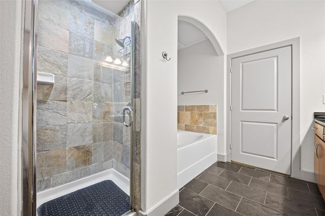 1901 Post Oak Boulevard 3210, Houston, TX 77056