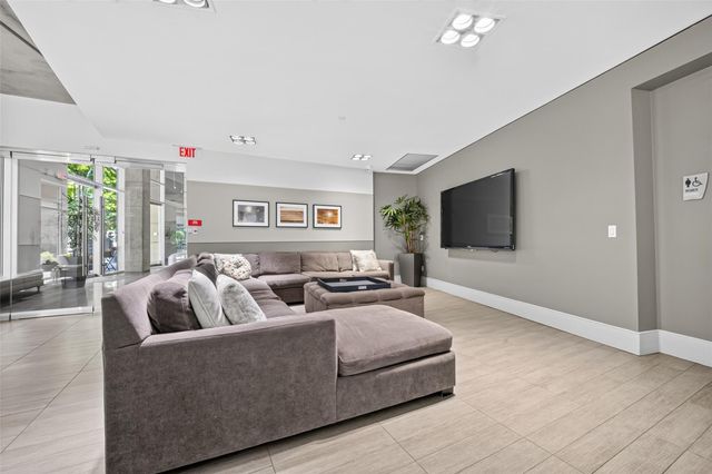1901 Post Oak Boulevard 3210, Houston, TX 77056