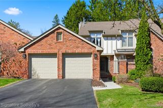 24122 Bingham Pointe Drive 24, Bingham Farms, MI 48025
