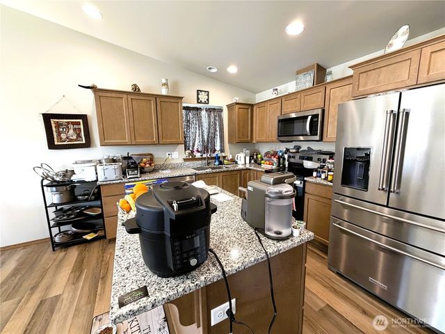 486 Hammond Lane, Rock Island, WA 98850