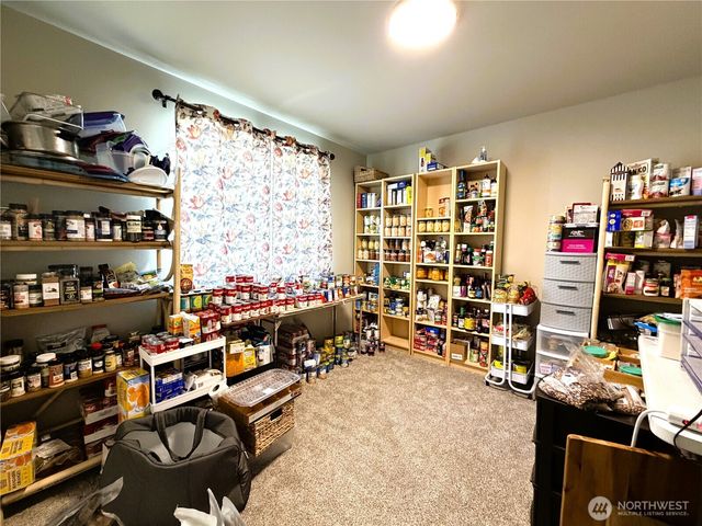 486 Hammond Lane, Rock Island, WA 98850