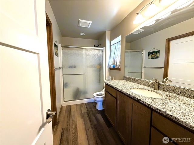 486 Hammond Lane, Rock Island, WA 98850