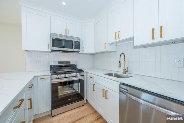 363 Park Street, Hackensack, NJ 07601