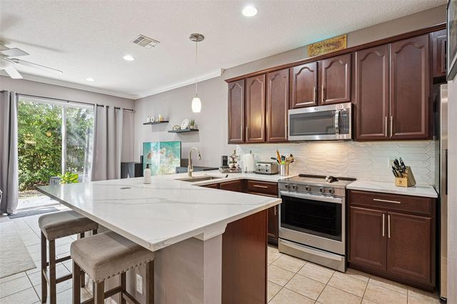 5089 CYPRESS BRANCH POINT, Oviedo, FL 32765