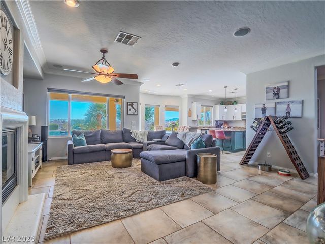 6909 Clewiston Avenue, Las Vegas, NV 89131