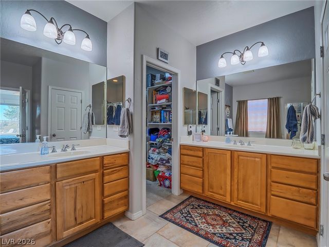 6909 Clewiston Avenue, Las Vegas, NV 89131