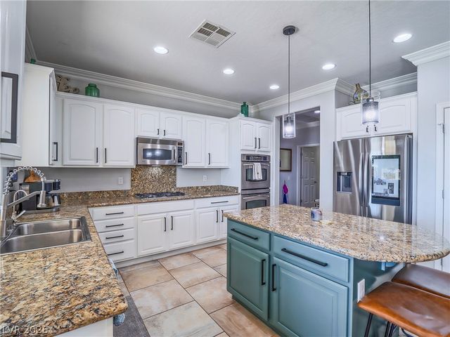 6909 Clewiston Avenue, Las Vegas, NV 89131