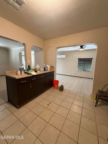 7603 MATAMOROS Drive, El Paso, TX 79915
