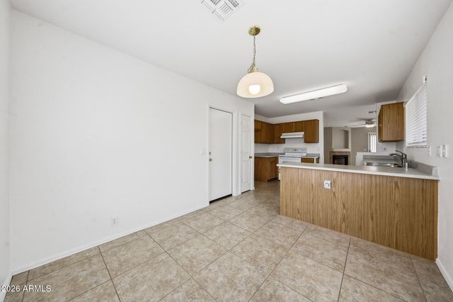 3437 W LOUISE Drive, Phoenix, AZ 85027