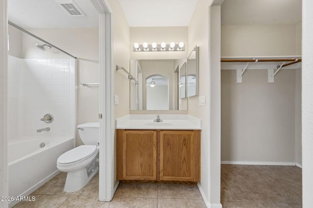 3437 W LOUISE Drive, Phoenix, AZ 85027