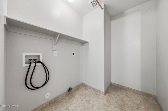 3437 W LOUISE Drive, Phoenix, AZ 85027