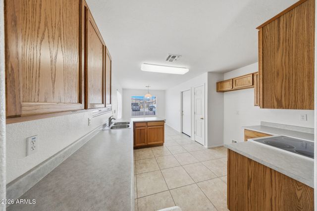 3437 W LOUISE Drive, Phoenix, AZ 85027