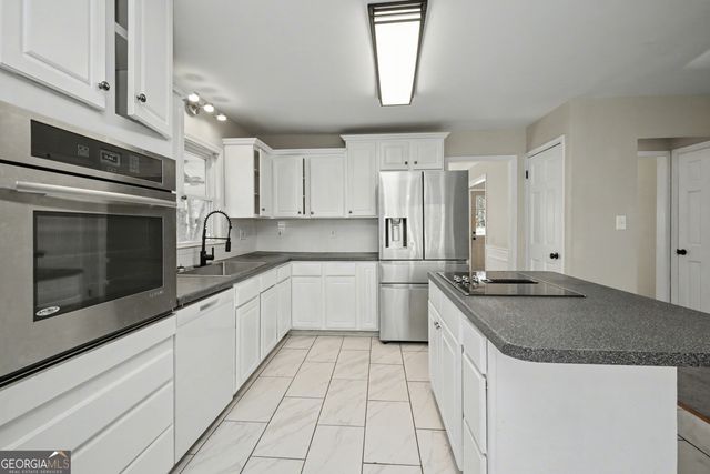 140 Maple Place, Fayetteville, GA 30215