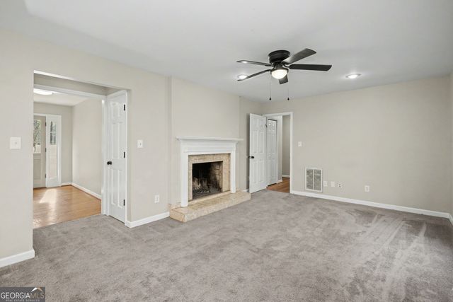 140 Maple Place, Fayetteville, GA 30215