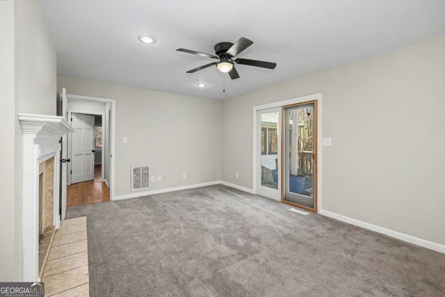 140 Maple Place, Fayetteville, GA 30215