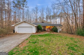 140 Maple Place, Fayetteville, GA 30215