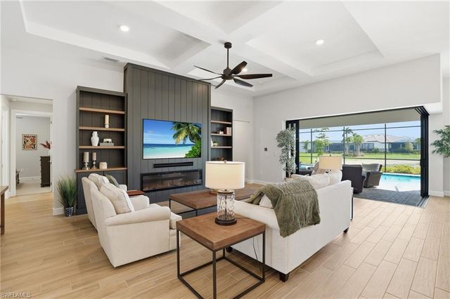 2961 Sagittaria LN, Alva, FL 33920