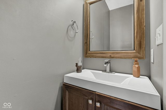 4229 Amesbury Place, Westfield, IN 46062