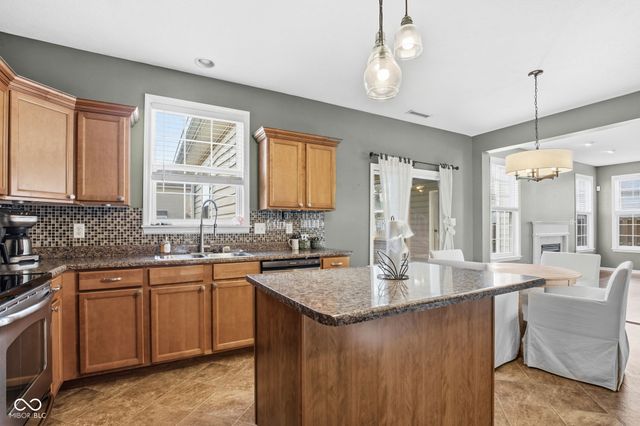 4229 Amesbury Place, Westfield, IN 46062