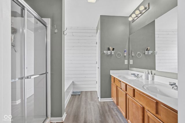 4229 Amesbury Place, Westfield, IN 46062