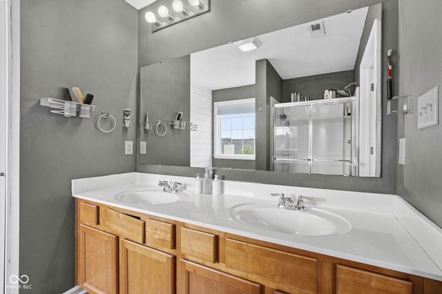 4229 Amesbury Place, Westfield, IN 46062