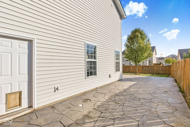 4229 Amesbury Place, Westfield, IN 46062