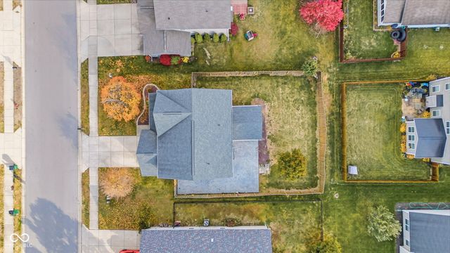 4229 Amesbury Place, Westfield, IN 46062