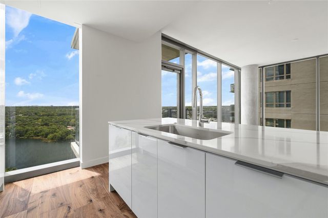 44 East Ave 1701, Austin, TX 78701