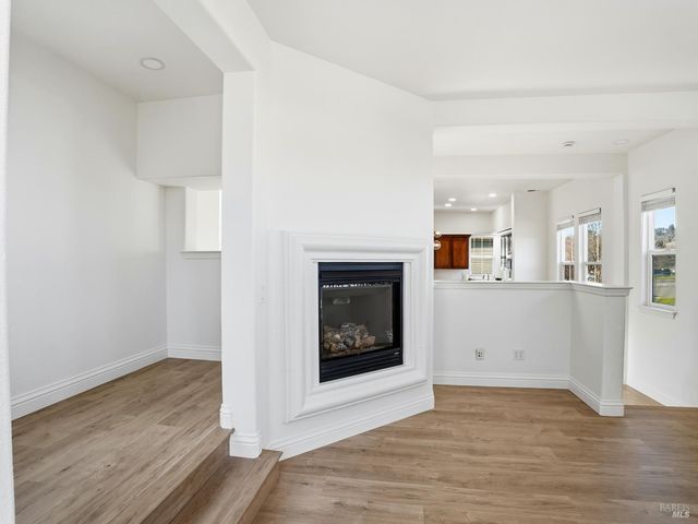 4424 Streamside Dr, Santa Rosa, CA 95409