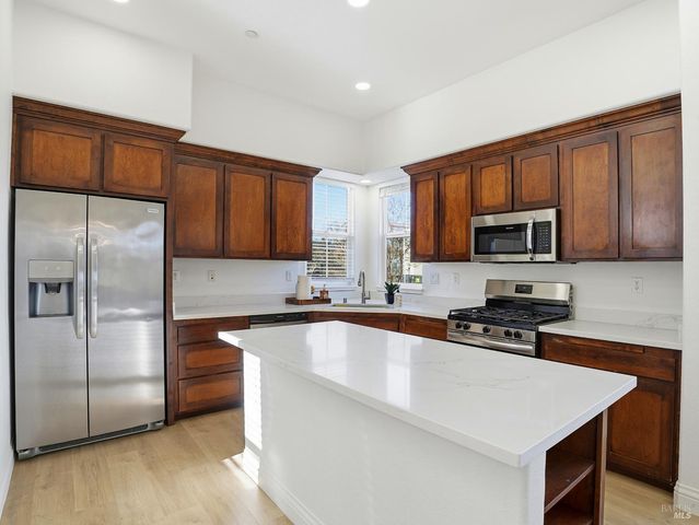 4424 Streamside Dr, Santa Rosa, CA 95409