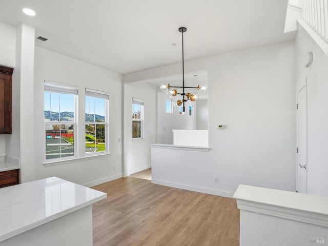 4424 Streamside Dr, Santa Rosa, CA 95409