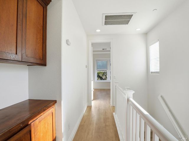 4424 Streamside Dr, Santa Rosa, CA 95409