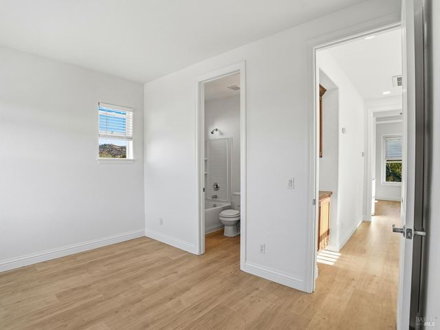 4424 Streamside Dr, Santa Rosa, CA 95409