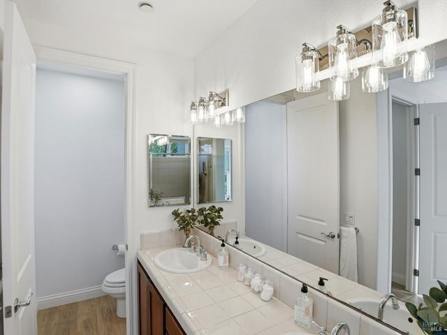 4424 Streamside Dr, Santa Rosa, CA 95409