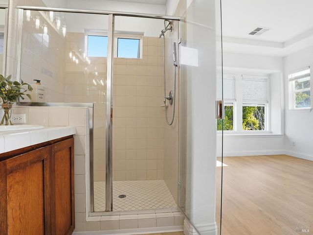 4424 Streamside Dr, Santa Rosa, CA 95409