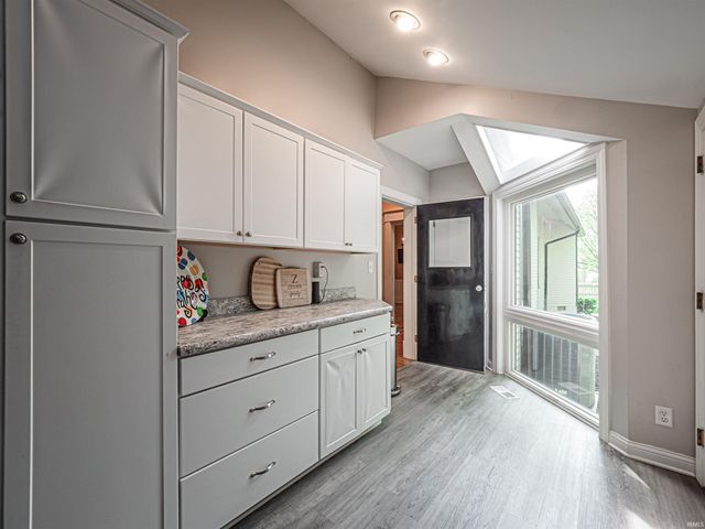 535 S BOEKE RD, Evansville, IN 47714