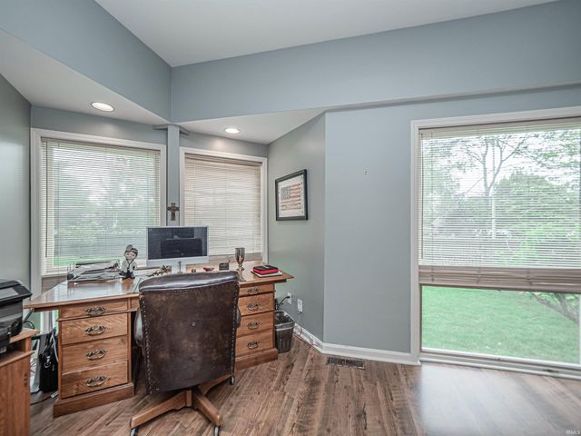 535 S BOEKE RD, Evansville, IN 47714