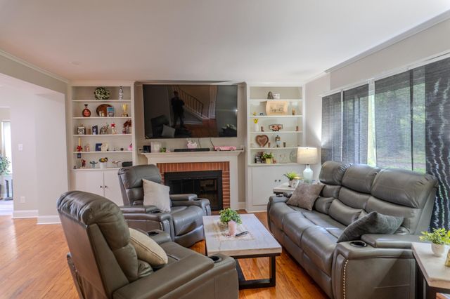 1400 N Hague Avenue, Columbus, OH 43204