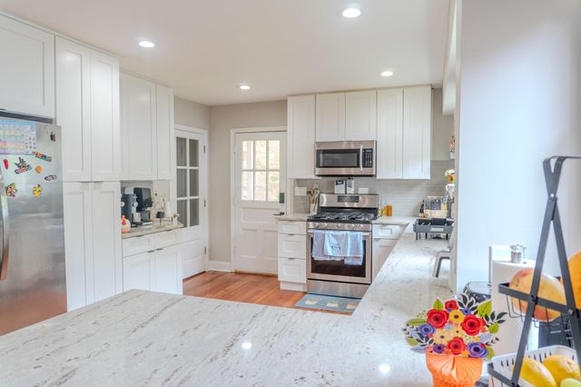 1400 N Hague Avenue, Columbus, OH 43204
