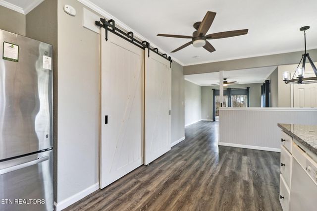 114 Lakeshire Drive, Crossville, TN 38558