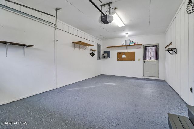 114 Lakeshire Drive, Crossville, TN 38558