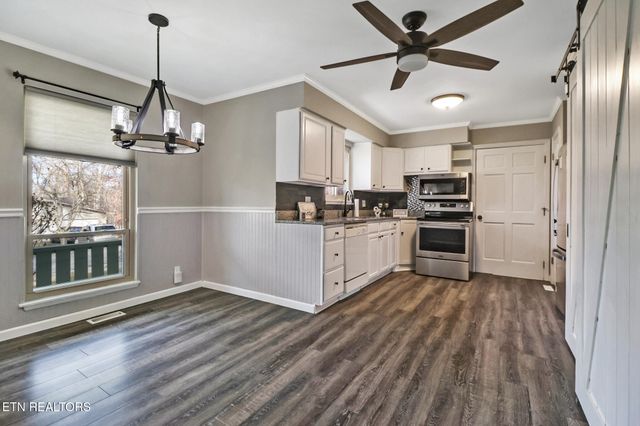 114 Lakeshire Drive, Crossville, TN 38558