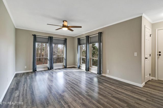 114 Lakeshire Drive, Crossville, TN 38558